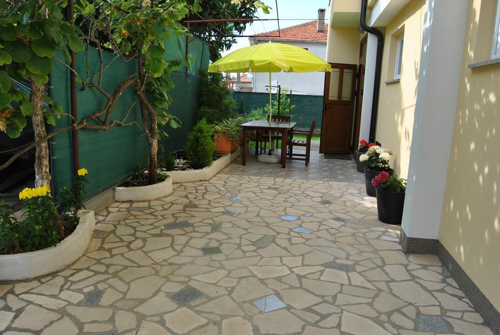 Apartments & Studio Matan Ровінь Екстер'єр фото