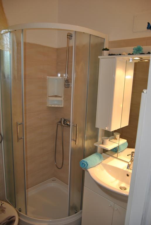 Apartments & Studio Matan Ровінь Екстер'єр фото