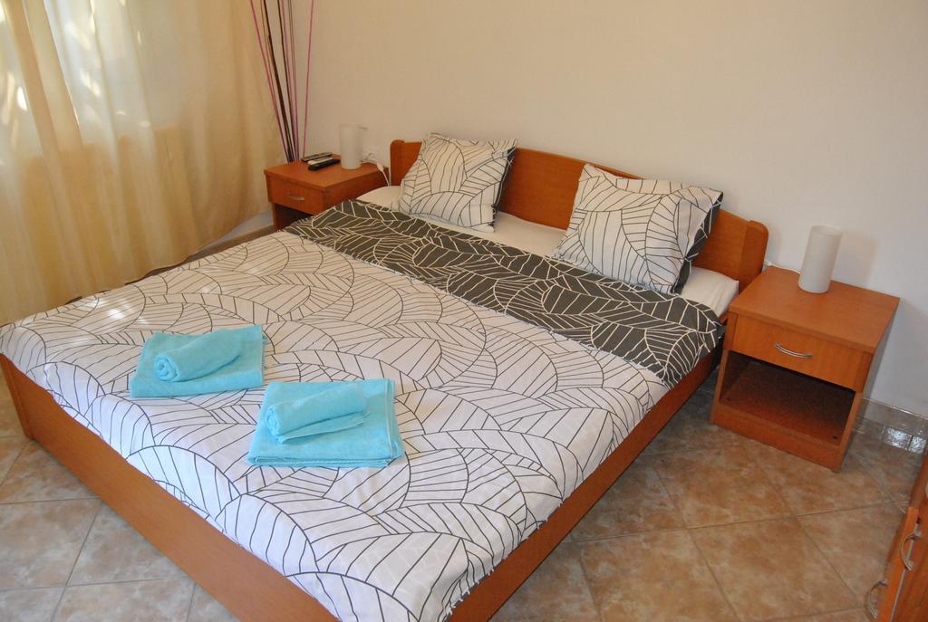 Apartments & Studio Matan Ровінь Екстер'єр фото