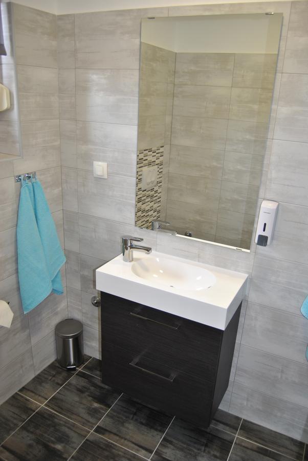 Apartments & Studio Matan Ровінь Екстер'єр фото