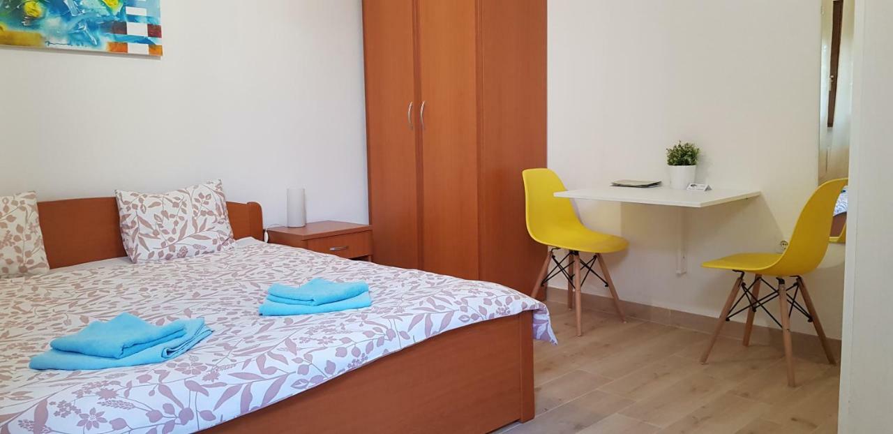 Apartments & Studio Matan Ровінь Екстер'єр фото